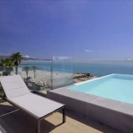 Feet In The Water Friendly Cozy And Unique Apartmán Villeneuve-Loubet