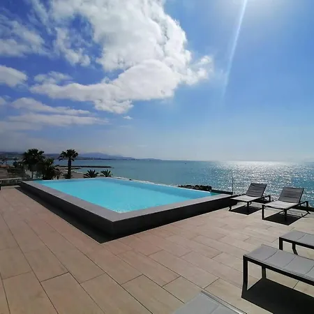 Feet In The Water Friendly Cozy And Unique Apartamento Villeneuve-Loubet